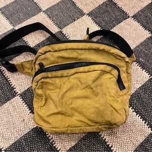 BAGGU fanny pack